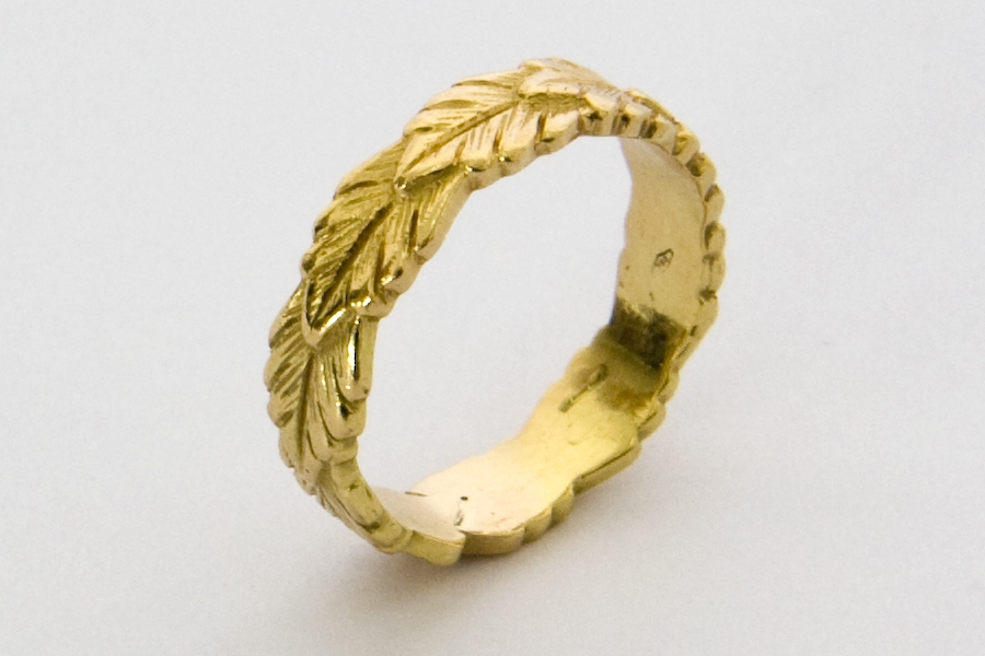 Anello in foglie d’Oro – Oro Giallo o Bianco